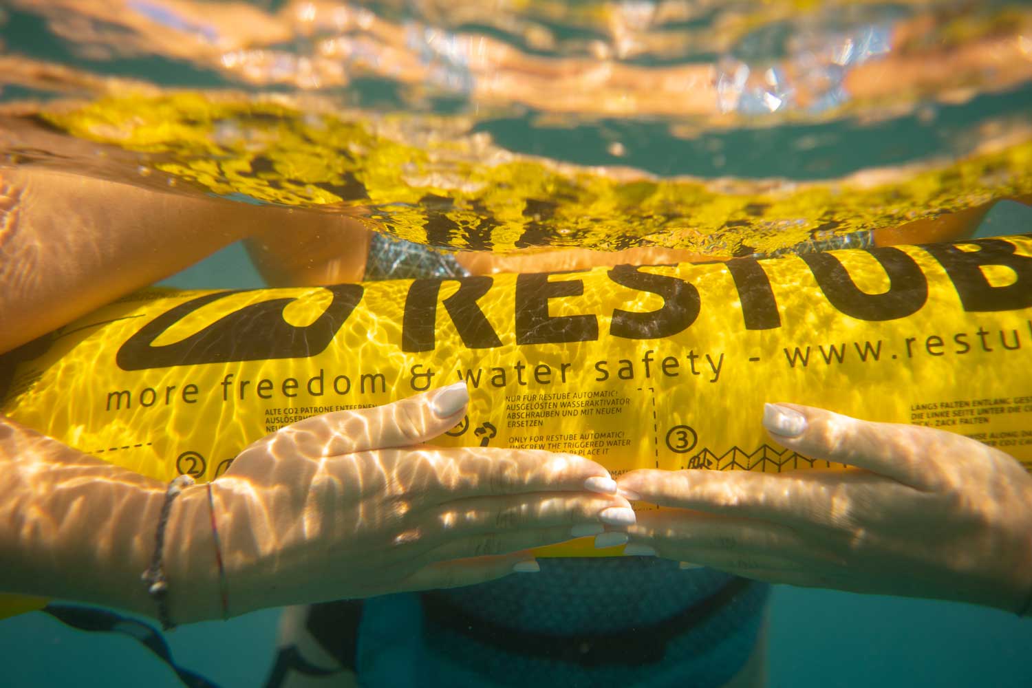 Swimming safely as therapy after an accident