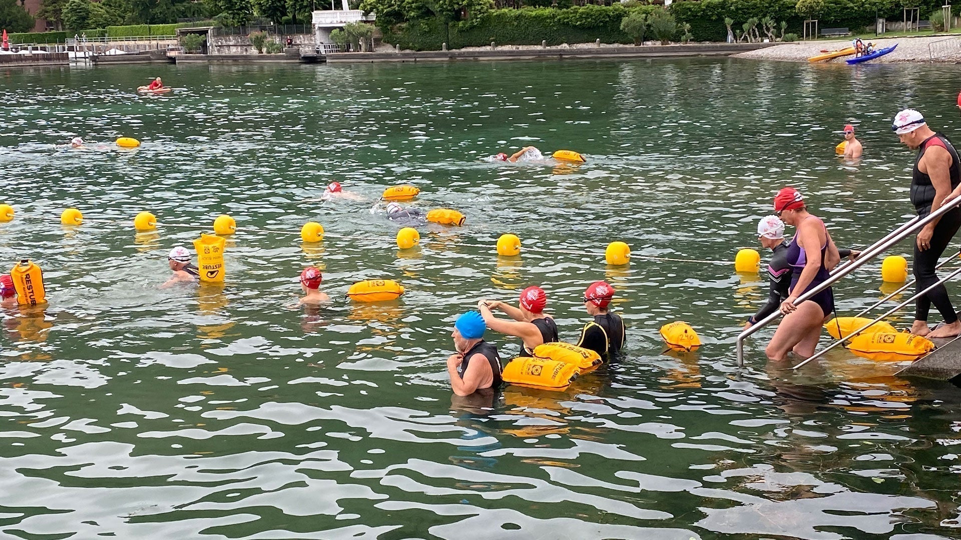 More safety in rivers and lakes: How BFU and RESTUBE save lives with the predetermined breaking point