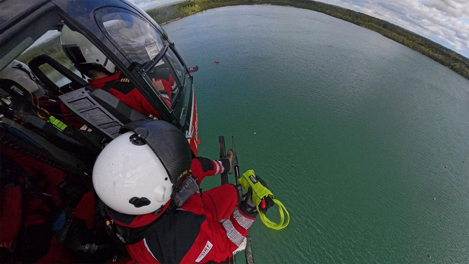 Air Rescuers Train for Emergencies – DRF Luftrettung at Halterner See