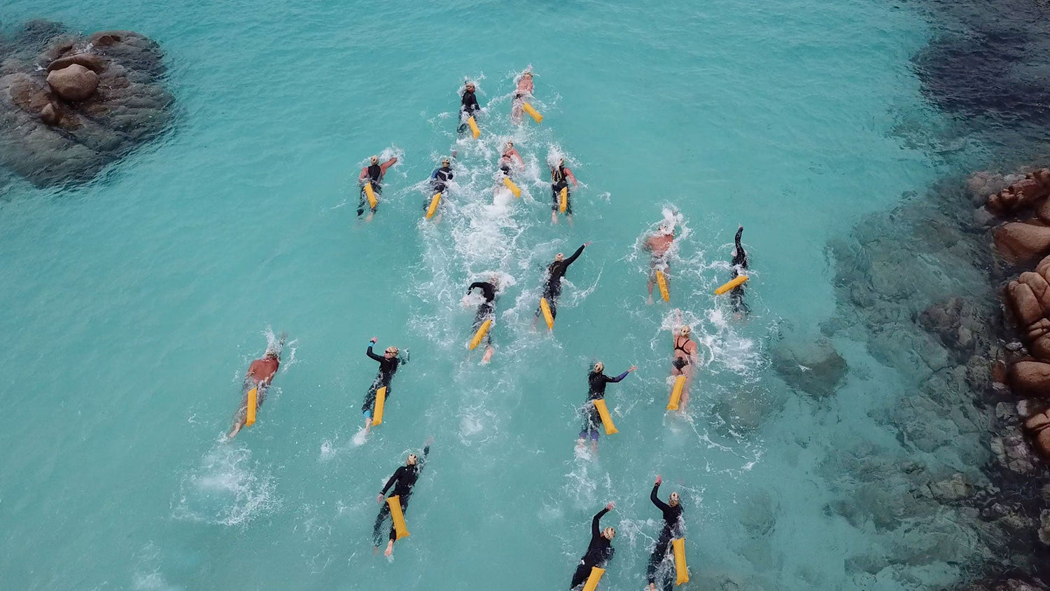 Freedom and safety in open water swimming