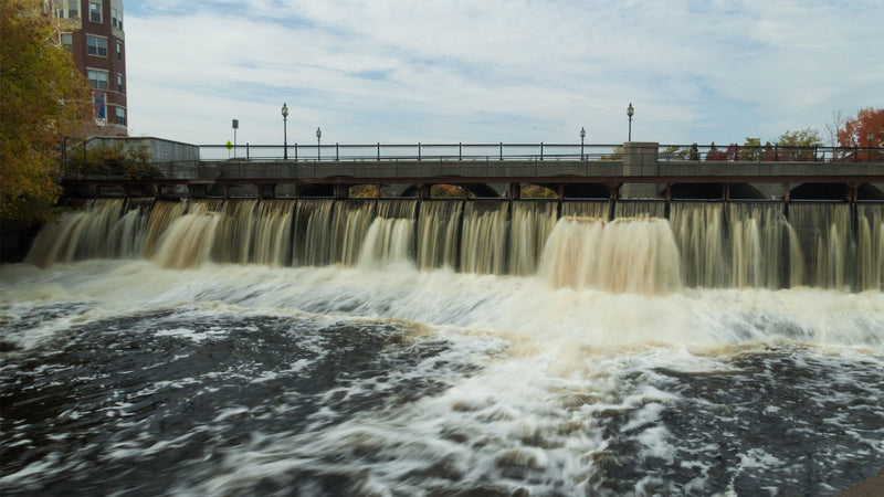 Suction Currents At Weirs And Locks: The River Hazards That Are Hard to Escape